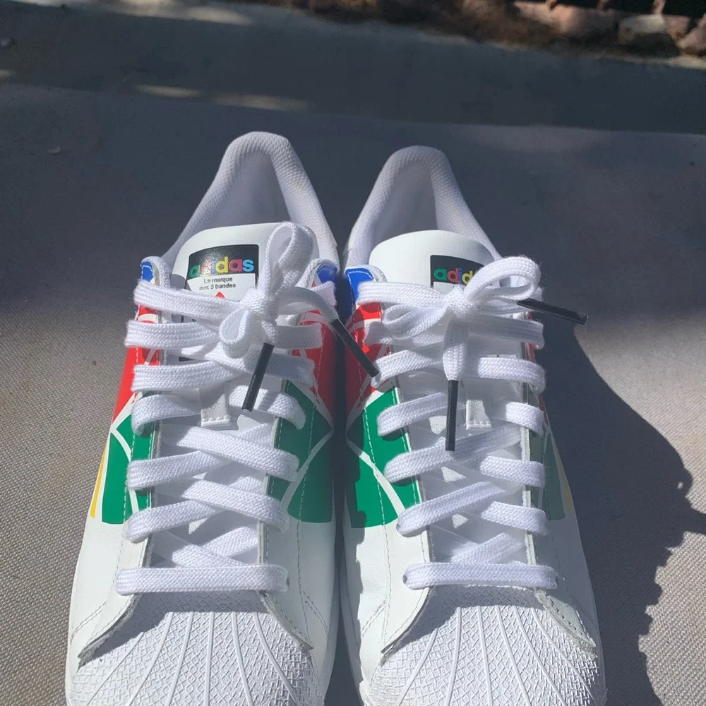 Addias - Picture 2 of 7